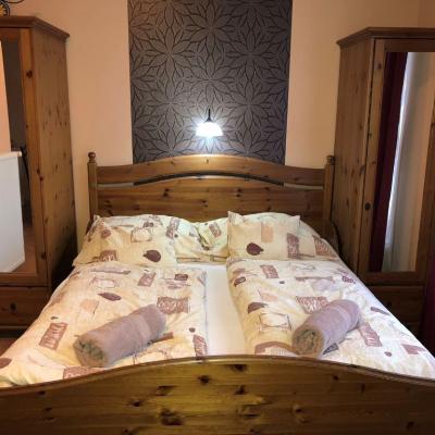 Várkert Prémium Apartman Gyula